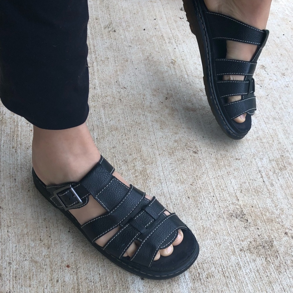 Dr. Marten’s Brigid sandals size 8 women’s
